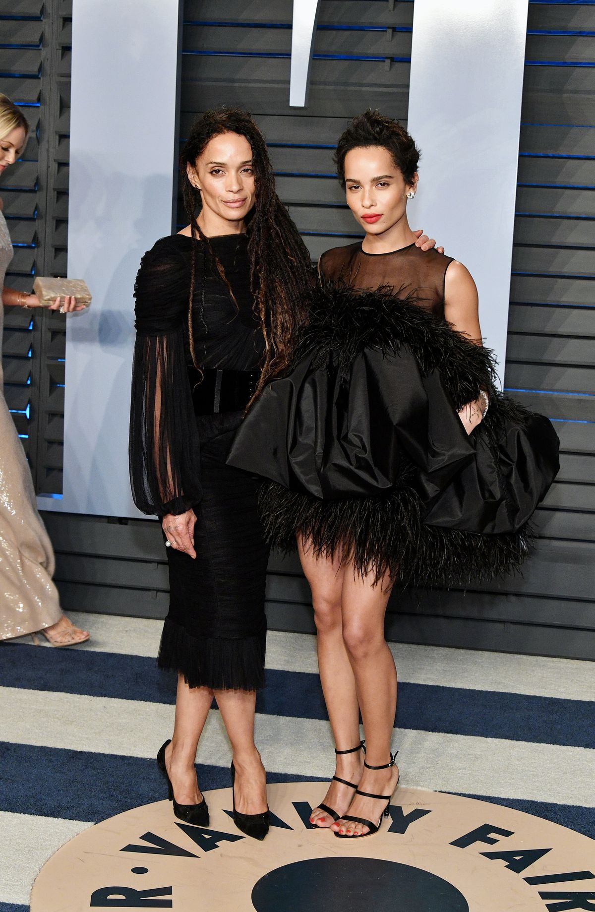 Лиза Боне и Зои Кравиц на вечеринке Vanity Fair Oscar Party в Беверли-Хиллз, 4 марта 2018 г. Лиза Боне и Зои Кравиц на вечеринке Vanity Fair Oscar