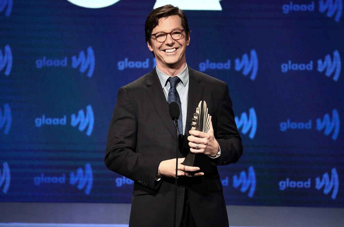 Шон Хейс на сцене во время 30-й ежегодной премии Glaad Media Awards в Лос-Анджелесе, 28 марта 2019 г. Шон Хейс на сцене во время 30-й ежегодной премии Glaad Media Awards