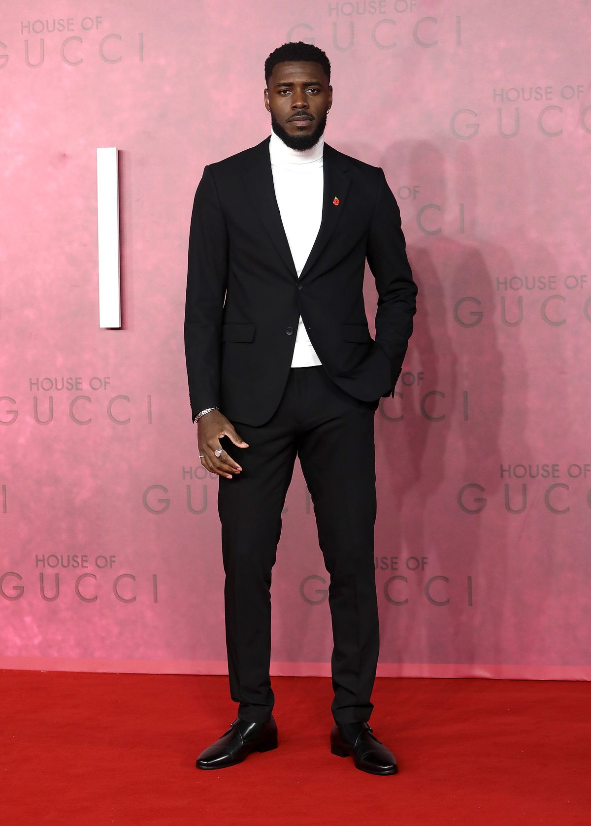 Тега Алехандер на премьере фильма «Дом Gucci» в Лондоне, 9 ноября 2021 г., фото 1 Тега Алехандер на премьере фильма «Дом Gucci» в Лондоне, фото 1
