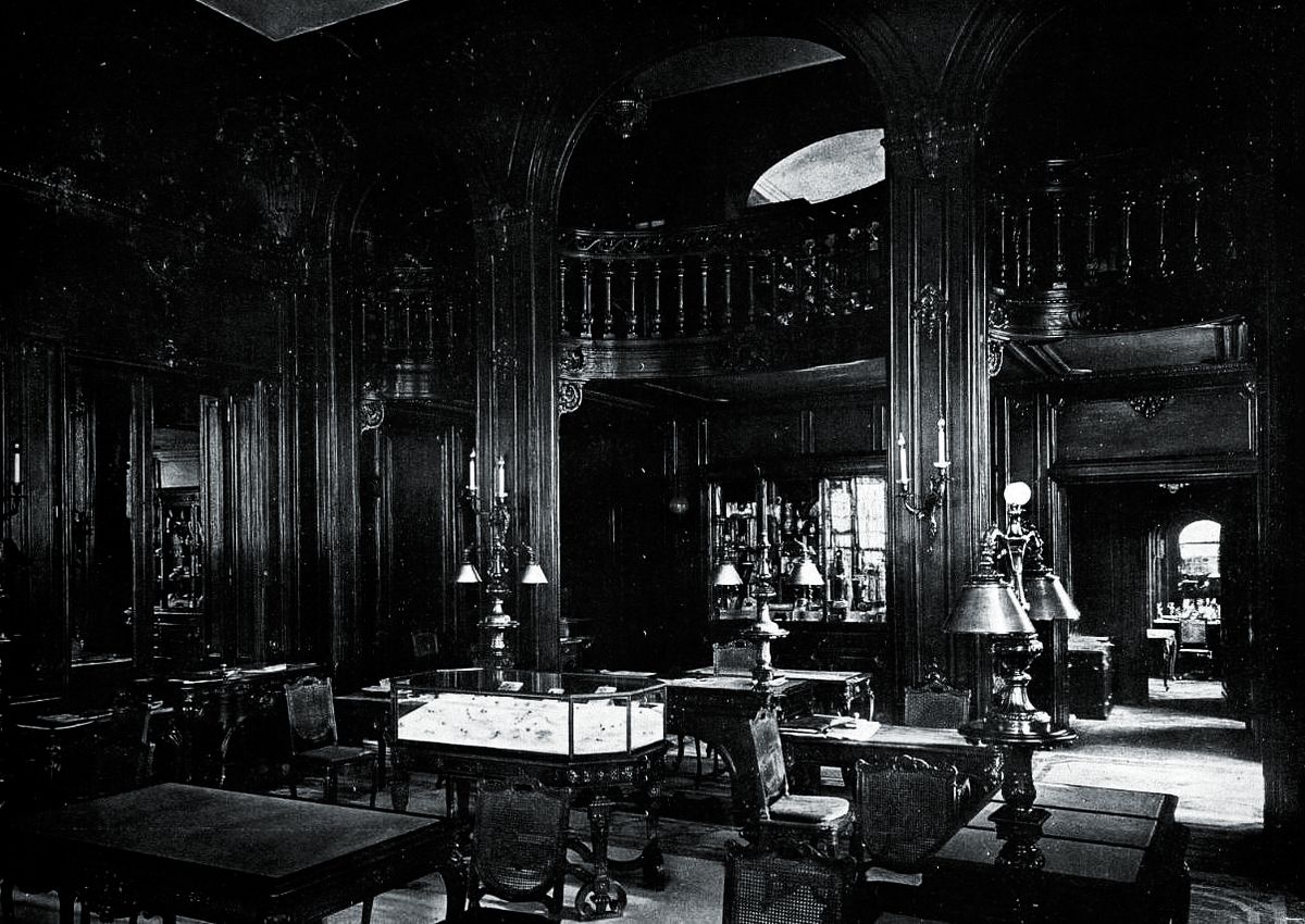 Интерьер магазина Boucheron, 1900 г. Интерьер магазина Boucheron