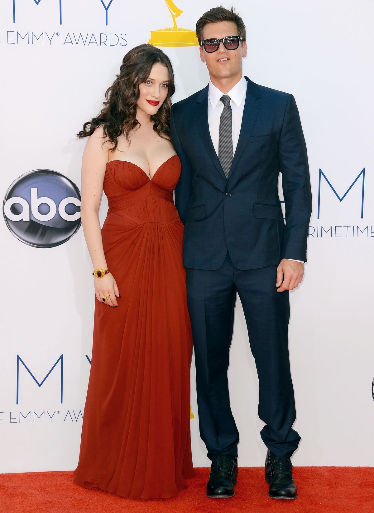 Кэт Деннингс и Ник Зано на 64-й ежегодной премию Primetime Emmy в Лос-Анджелесе, 23 сентября 2012 г. Кэт Деннингс и Ник Зано на 64-й ежегодной церемонии вручения премии Primetime Emmy