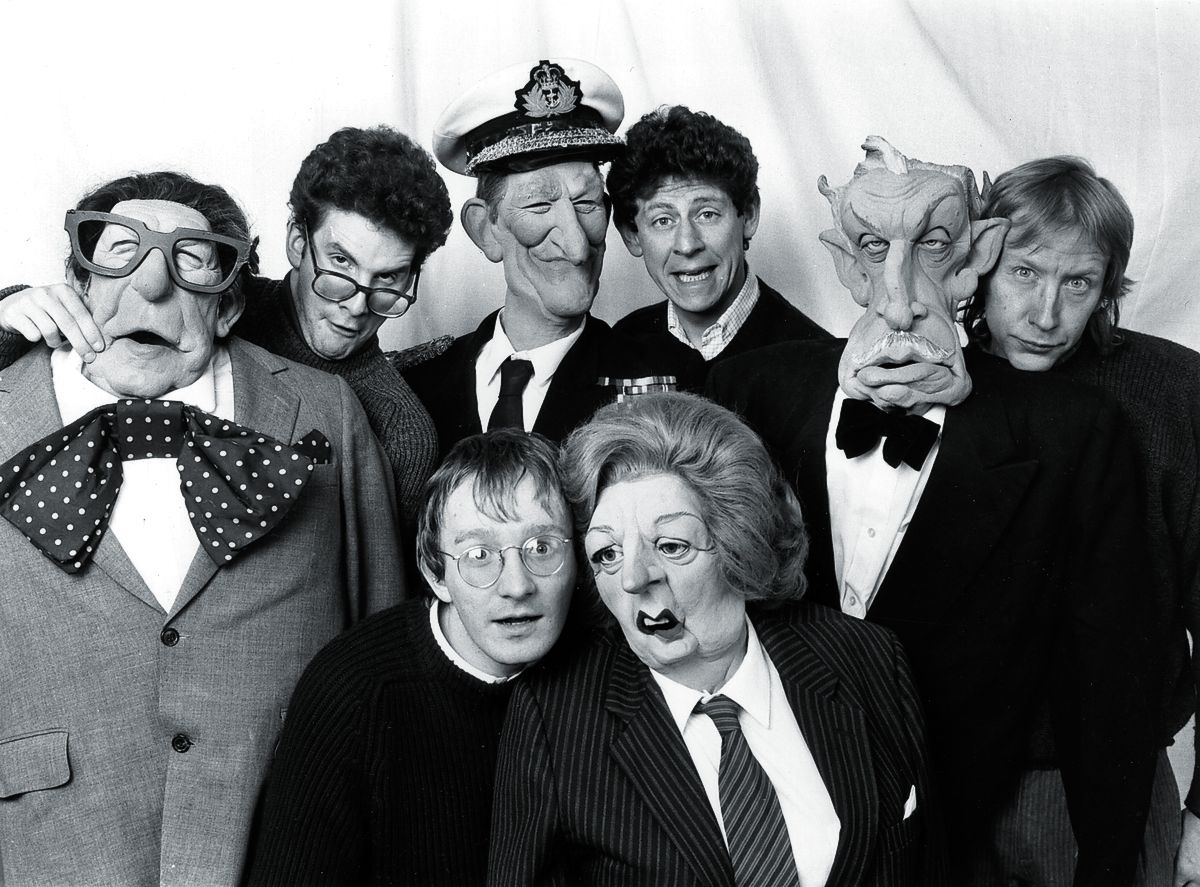 Сатирическая телепрограмма «Spitting Image» с некоторыми куклами среди которой и кукла в образе Маргарет Тэтчер, 1 февраля 1985 г. Кукольное шоу «Spitting Image» с куклой в образе Маргарет Тэтчер
