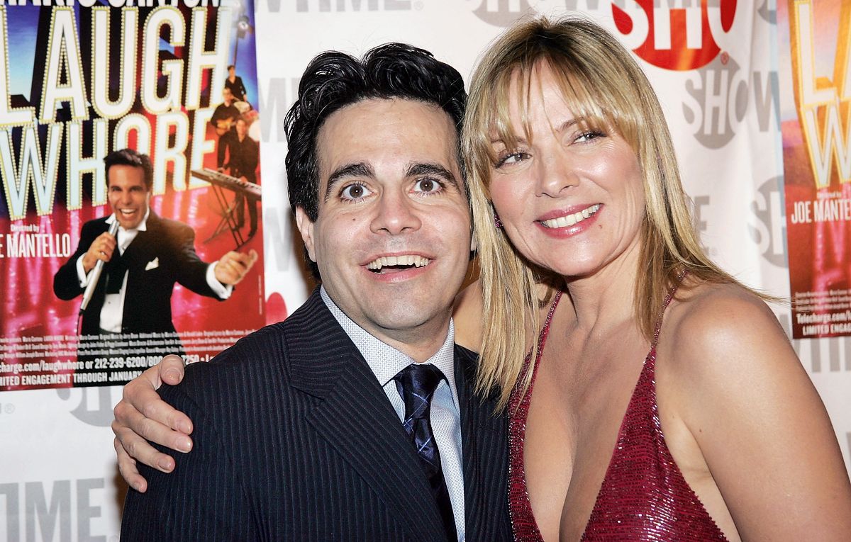 Марио Кантоне и Ким Кэтролл на шоу «Mario Cantone: Laugh Whore» в Нью-Йорке, 24 октября 2004 г. Марио Кантоне и Ким Кэттролл на шоу «Mario Cantone: Laugh Whore»