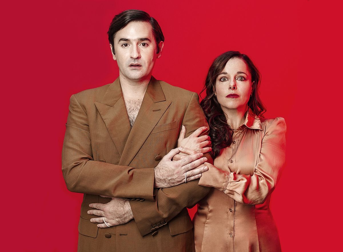 Лор Калами и Николас Мори в сериале «Десять процентов».