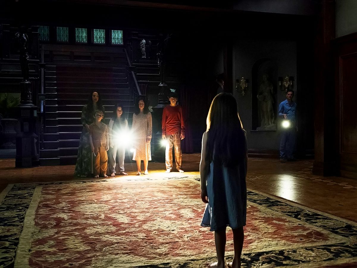 сериал «Призрак дома на холме», 2018 «Призрак дома на холме», 2018