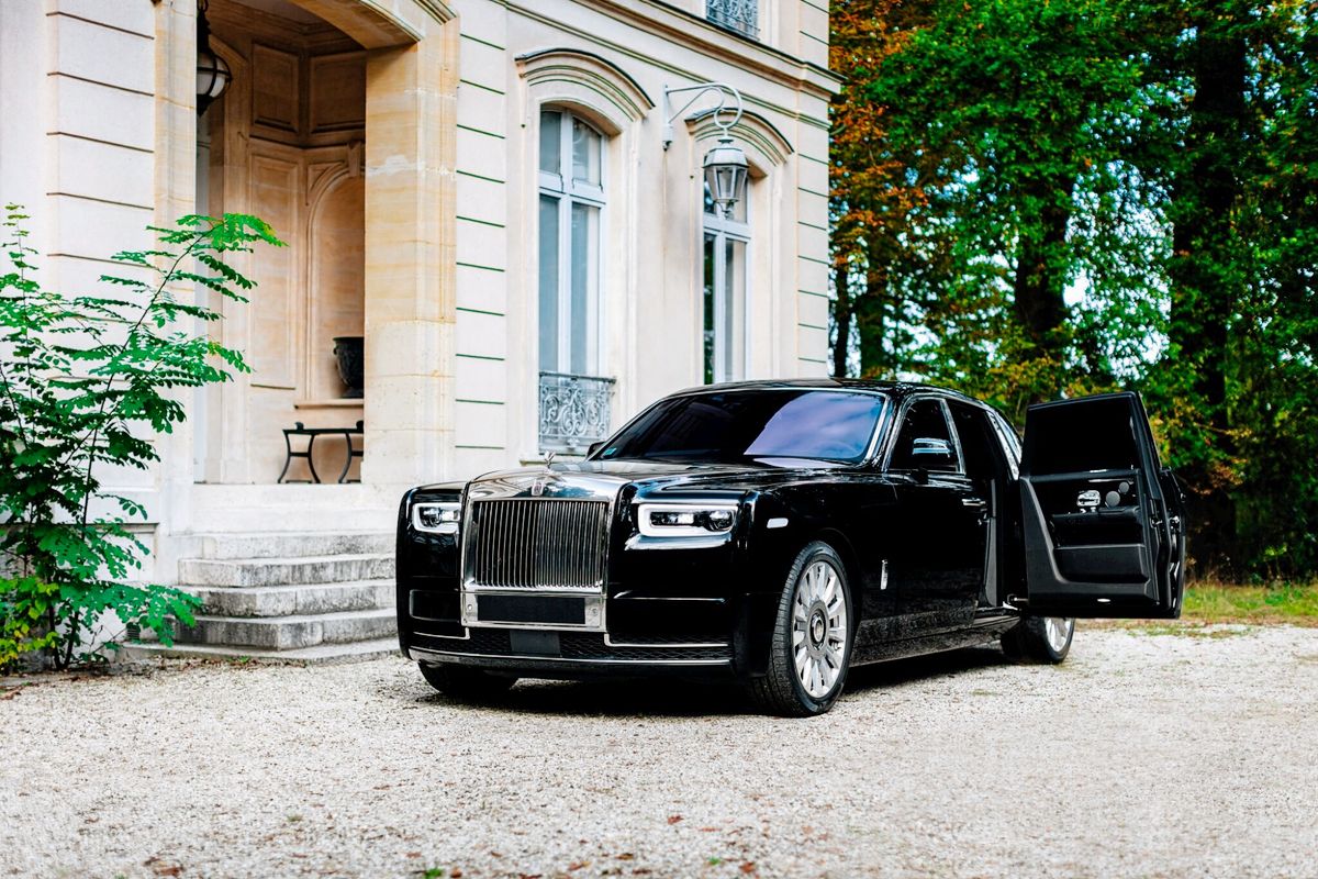 Rolls Royce Phantom 2018 года, цвета Black Diamond Metallic, Карла Лагерфельда, фото 1 Rolls Royce Phantom 2018 Карла Лагерфельда, фото 1