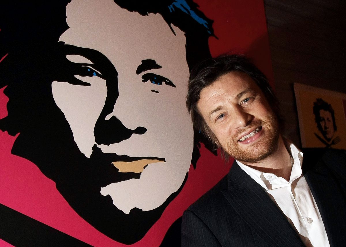 Шеф-повар Джейми Оливер перед открытием нового шоу «Das Jamie Oliver Dinner Frankfurt» во Франкфурте-на-Майне, 14 января 2009 г. Шеф-повар перед открытием нового шоу «Das Jamie Oliver Dinner Frankfurt»