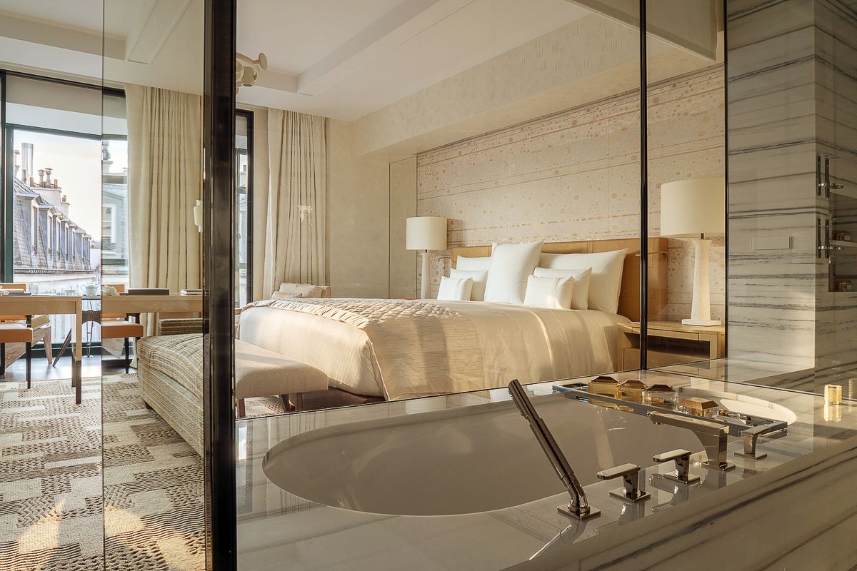 Deluxe Room в отеле Cheval Blanc Paris, фото 1 Deluxe Room в отеле Cheval Blanc Paris