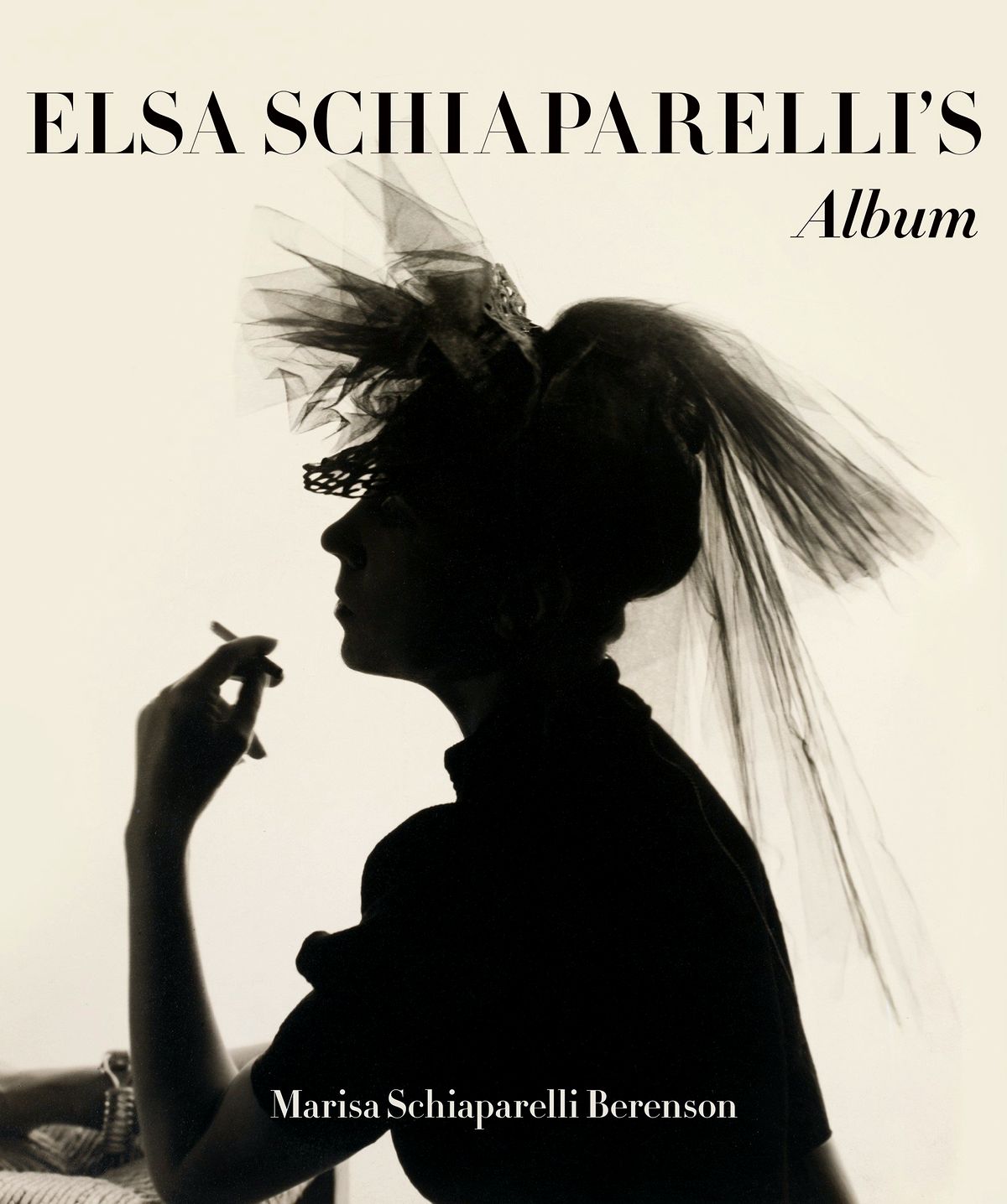 Фотографии Эльзы Скьяпарелли в книге Мариса Беренсон «Elsa Schiaparelli's Private Album». Elsa Schiaparelli’s Private Album
