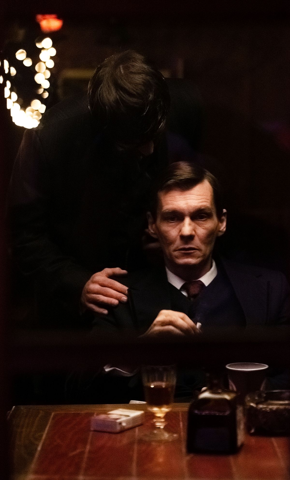 актер Филипп Янковский в сериале «Карамора» Филипп Янковский в сериале «Карамора»