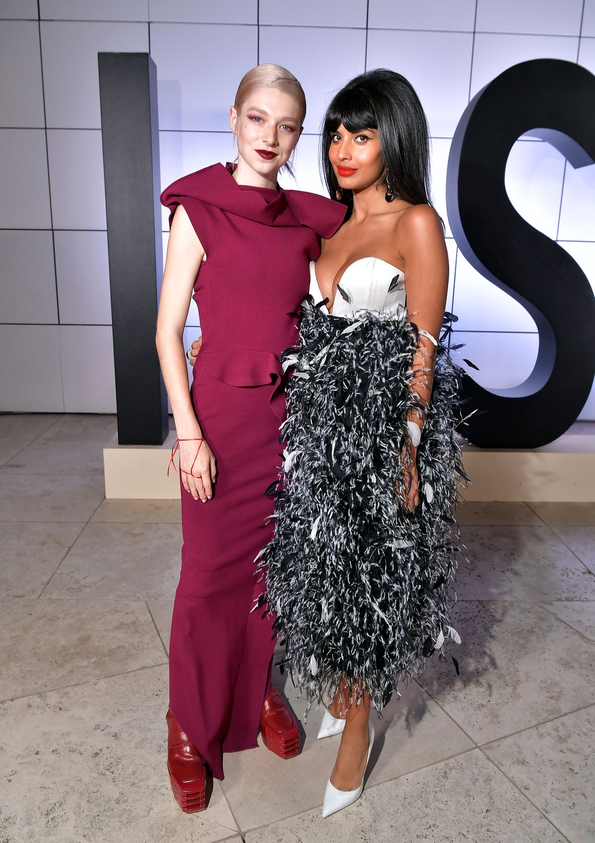Хантер Шафер и Джамила Джамиль на пятой ежегодной премии InStyle Awards в Лос-Анджелесе, 21 октября 2019 г. Хантер Шафер и Джамила Джамиль на пятой ежегодной премии InStyle Awards