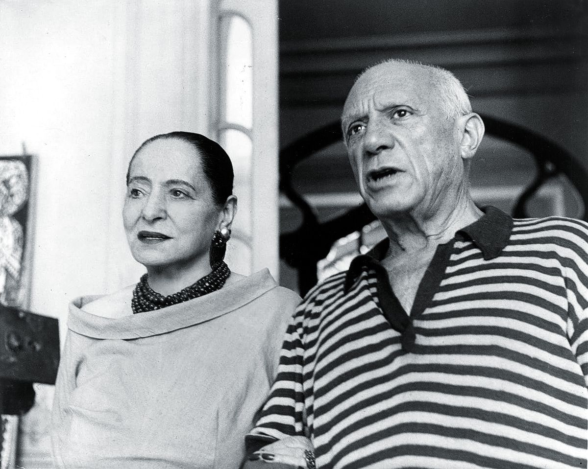 Хелена Рубинштейн с Пабло Пикассо в Каннах, 1956 г. Хелена Рубинштейн с Пабло Пикассо