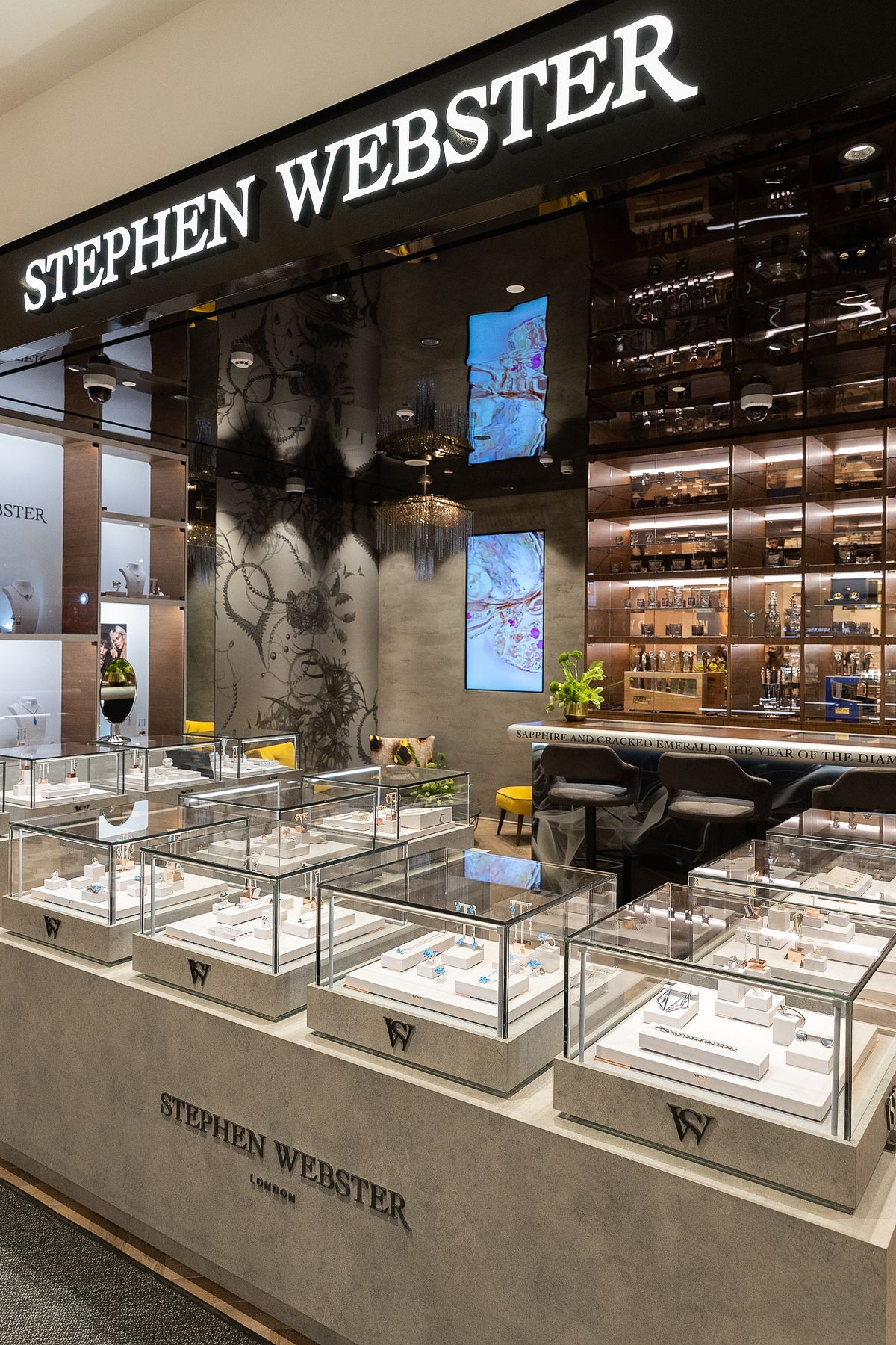 Открытие бутика Stephen Webster в ЦУМе, 17 февраля 2022 г., фото 1