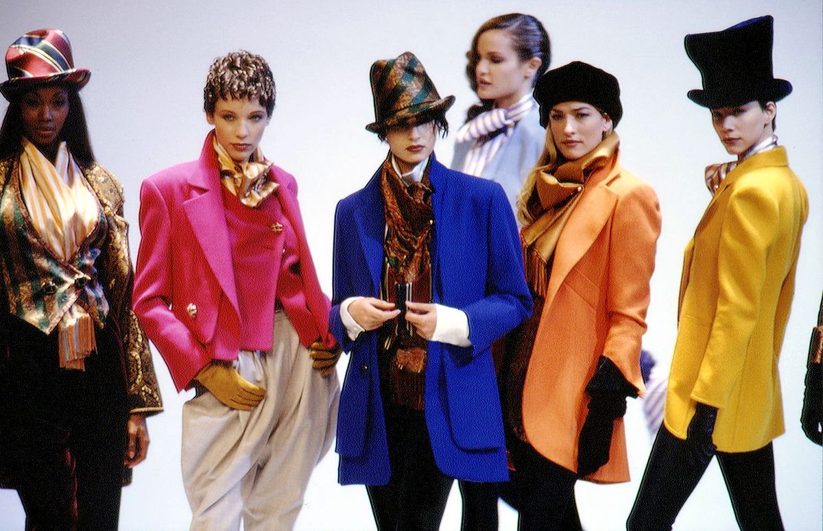 Шоу Christian Dior Ready-to-Wear Осень/Зима 1994/1995 Шоу Christian Dior Ready-to-Wear Осень/Зима 94-95
