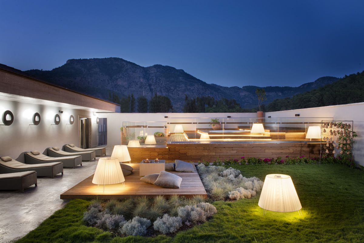 Терраса в спа-центре D-Spa отеля D-Resort Göcek Терраса в спа-центре D-Spa отеля D-Resort Göcek в Даламане