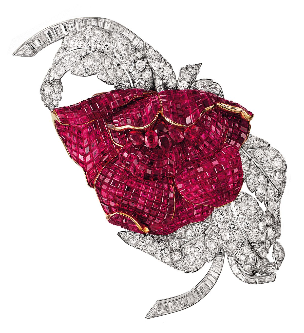 Брошь «Пион» Van Cleef & Arpels (платина, бриллианты и рубины) с креплением «Невидимая оправа», 1937 г. Брошь «Пион» Van Cleef & Arpels с креплением «Невидимая оправа», 1937 г.