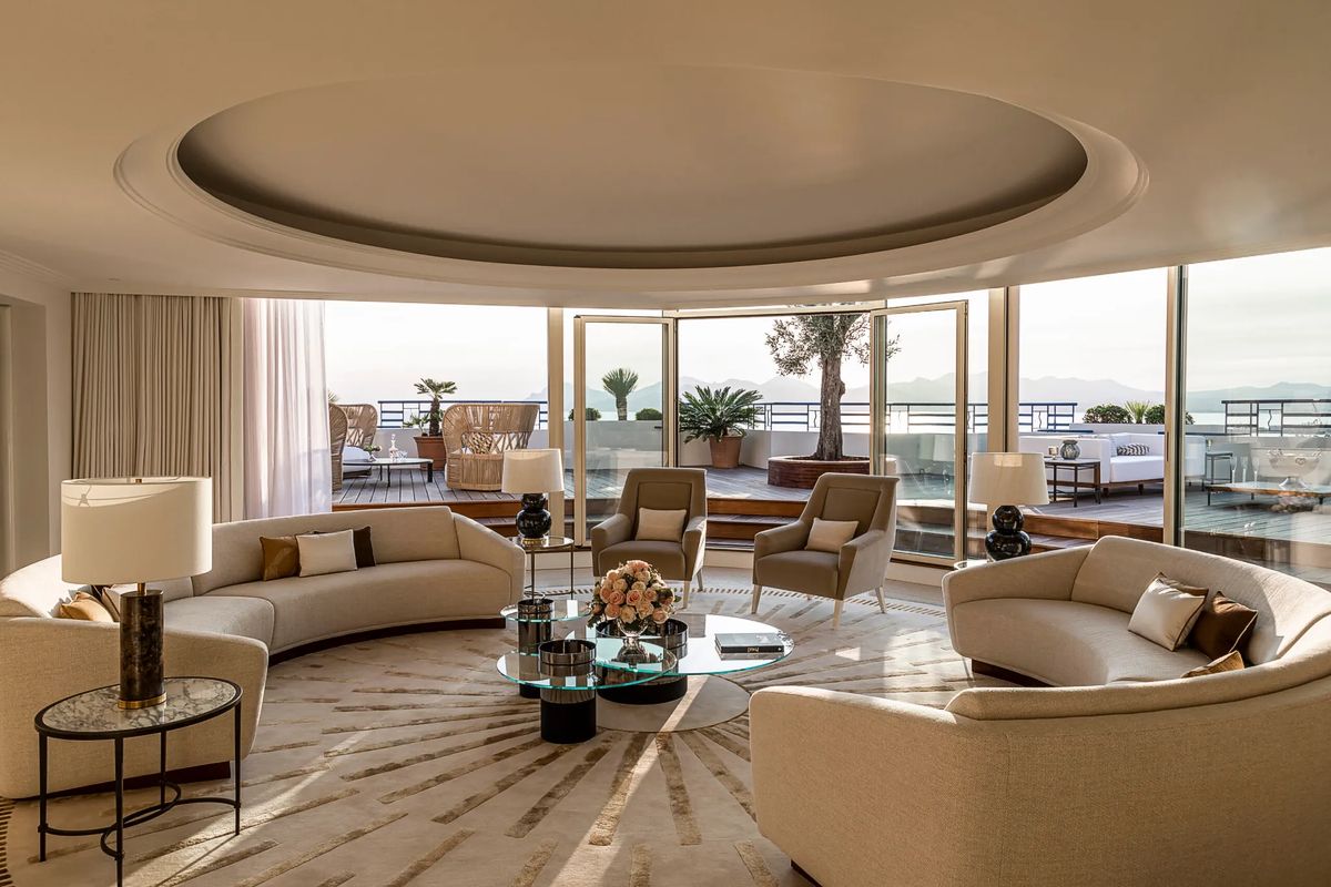L’Hôtel Martinez, апартаменты Isabelle Huppert и Thierry Frémeaux, Канны, Франция, фото 12 L’Hôtel Martinez, апартаменты Isabelle Huppert и Thierry Frémeaux, Канны, Франция, фото 12