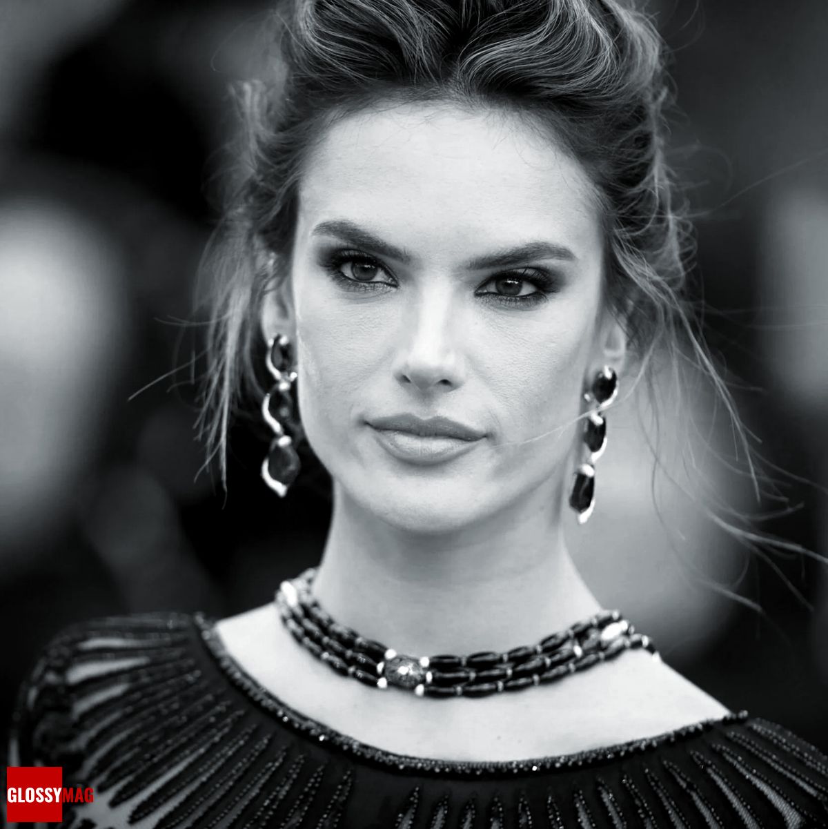 Алессандра Амбросио в украшениях de Grisogono на Каннском кинофестивале, фото 1 Алессандра Амбросио в украшениях de Grisogono на международном Каннском кинофестивале, фото 1