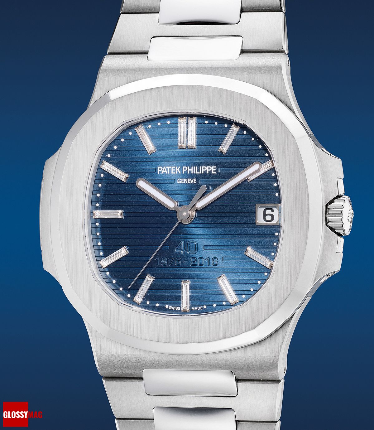 часы Patek Philippe Ref. 5711/1P-001 в платиновом корпусе с бриллиантовыми метками. Один из 700 экземпляров, выпущенных к 40-летию модели Nautilus часы Patek Philippe Ref. 5711/1P-001 в платиновом корпусе с бриллиантовыми метками
