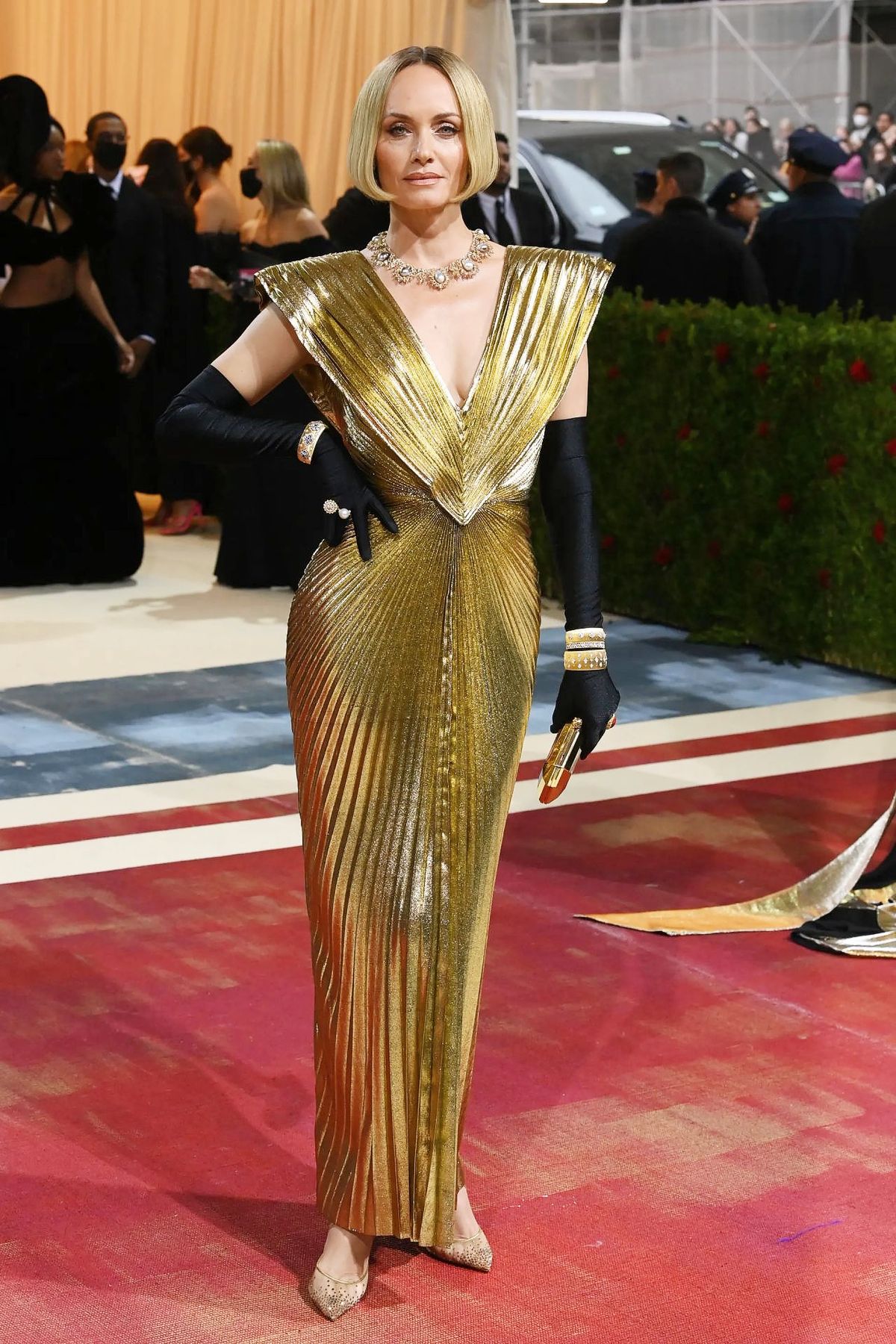 Эмбер Валлетта на балу Института костюма Met Gala 22 «In America: An Anthology of Fashion», 2 мая 2022 г., фото 1 Эмбер Валлетта на балу Института костюма Met Gala 22 «In America: An Anthology of Fashion», фото 1