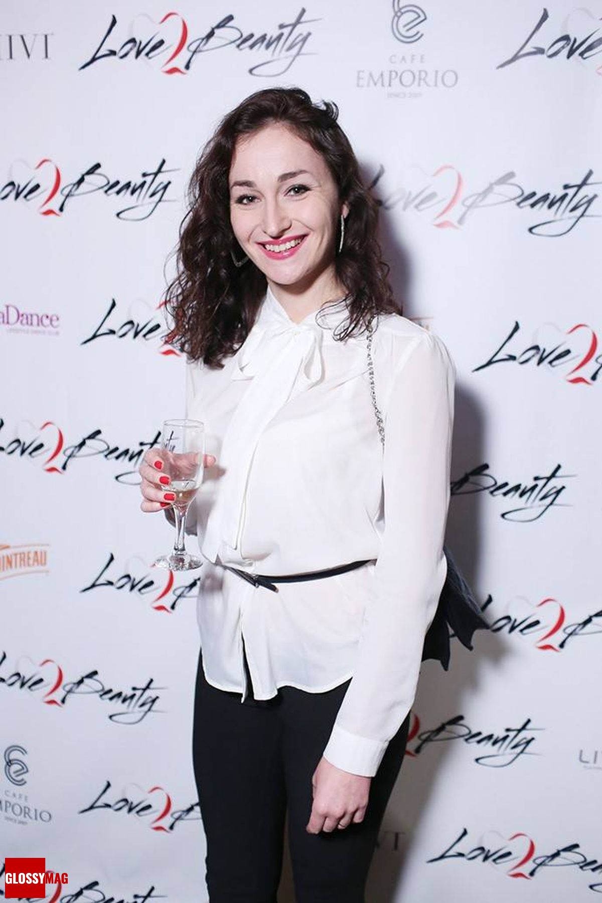Алёна Кузнецова (GallaDance) на праздновании 2-летия Love2Beauty.ru в EMPORIO CAFE, 20 ноября 2014 г.