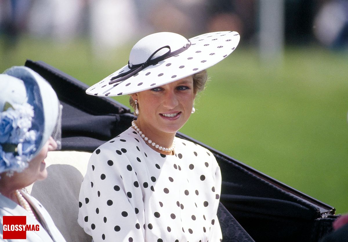 Диана, принцесса Уэльская на Королевских скачках Royal Ascot в Аскоте, фото 1 Диана, принцесса Уэльская на Королевских скачках Royal Ascot в Аскоте, 4 июня 1986 г., фото 1