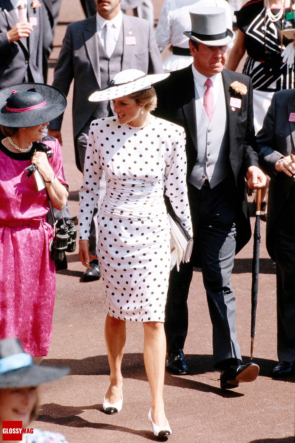 Диана, принцесса Уэльская на Королевских скачках Royal Ascot в Аскоте, фото 3 Диана, принцесса Уэльская на Королевских скачках Royal Ascot в Аскоте, 4 июня 1986 г., фото 3