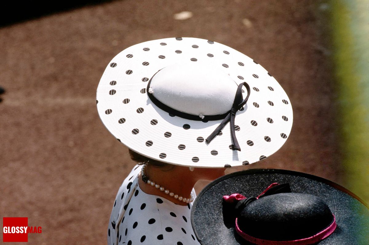 Диана, принцесса Уэльская на Королевских скачках Royal Ascot в Аскоте, фото 4 Диана, принцесса Уэльская на Королевских скачках Royal Ascot в Аскоте, 4 июня 1986 г., фото 4