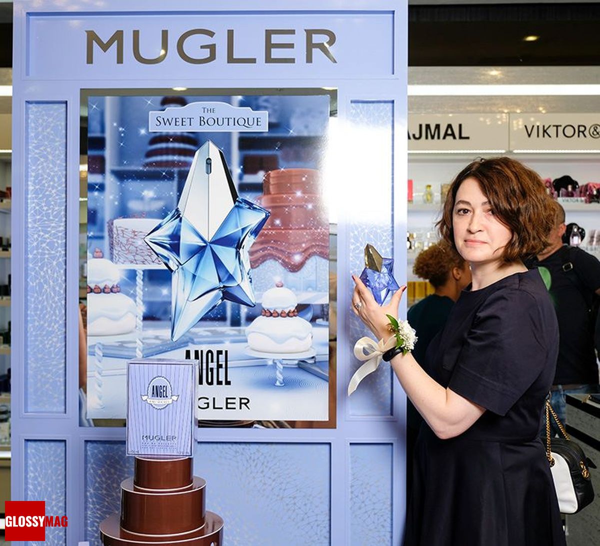 Екатерина Хмелевская в корнере Mugler на закрытом мероприятии Beauty CHOICE в Rivoli Perfumery в ТГ Модный сезон Екатерина Хмелевская в корнере Mugler на закрытом мероприятии Beauty CHOICE в Rivoli Perfumery в ТГ Модный сезон, 28 июня 2017 г.