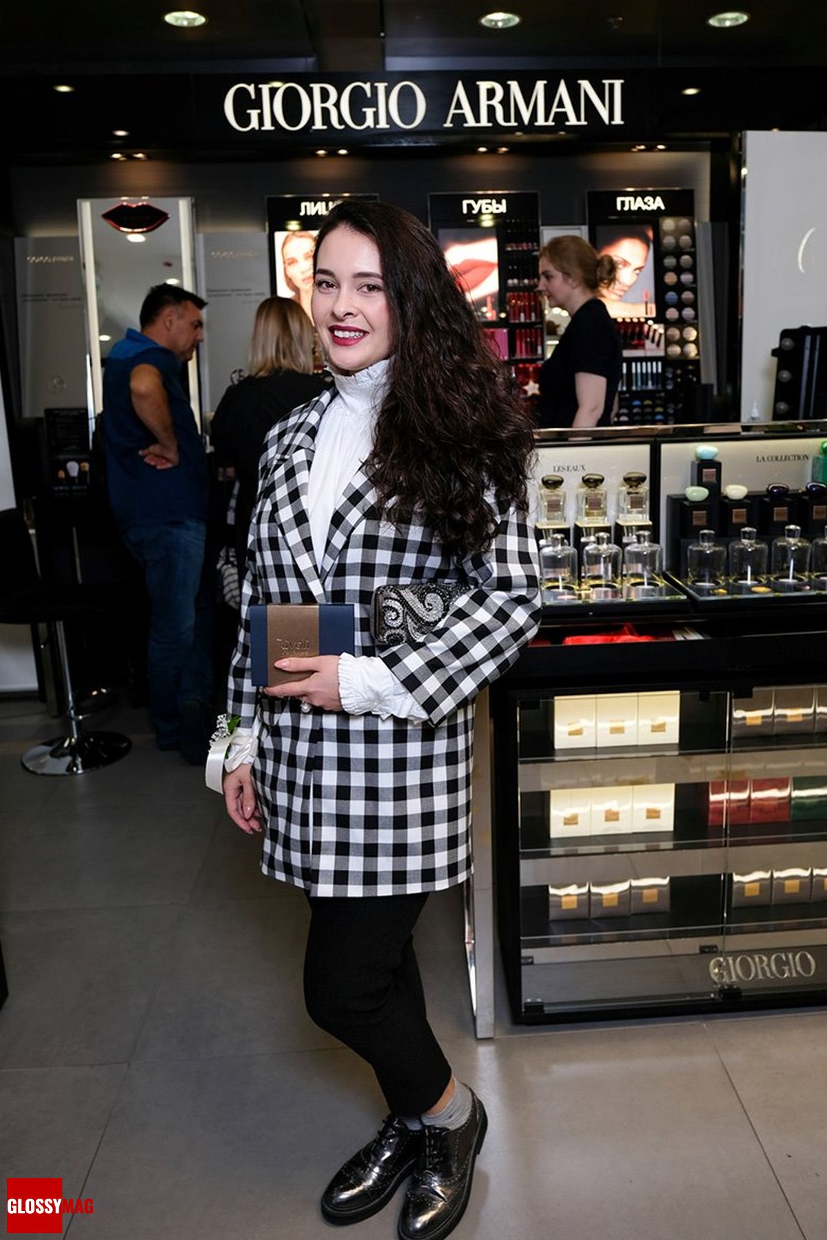 Эльмира Калимуллина в корнере Giorgio Armani на закрытом мероприятии Beauty CHOICE в Rivoli Perfumery в ТГ Модный сезон, 28 июня 2017 г.