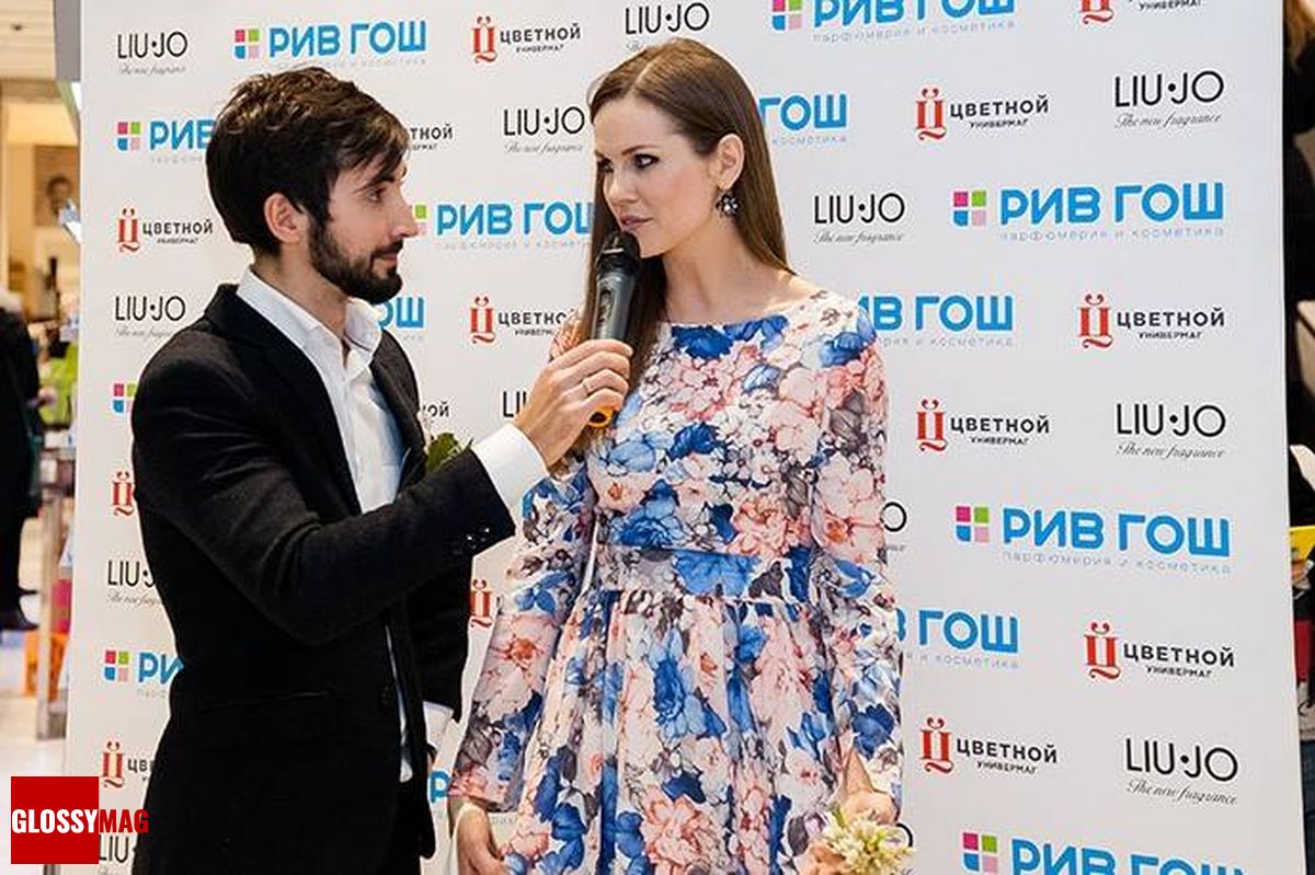 Наталья Лесниковская на премьере парфюмерного бренда Liu Jo в Рив Гош «Цветной», 9 апреля 2015 г., фото 1 Наталья Лесниковская на эксклюзивной премьере парфюмерного бренда Liu Jo в Рив Гош «Цветной», 9 апреля 2015 г., фото 1