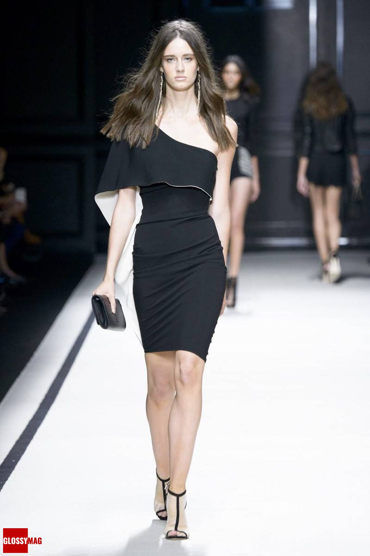 Шоу Elisabetta Franchi сезона весна-лето 2016, фото 10 Шоу Elisabetta Franchi весна-лето 2016, фото 10