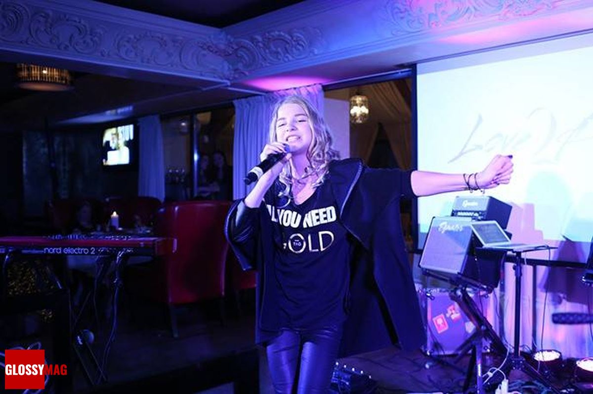 София Федорова на праздновании 2-летия Love2Beauty.ru в EMPORIO CAFE, 20 ноября 2014 г.