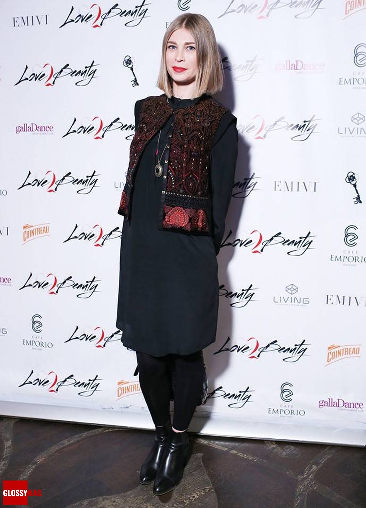 Виктория Суховеркова на праздновании 2-летия Love2Beauty.ru в EMPORIO CAFE, 20 ноября 2014 г.