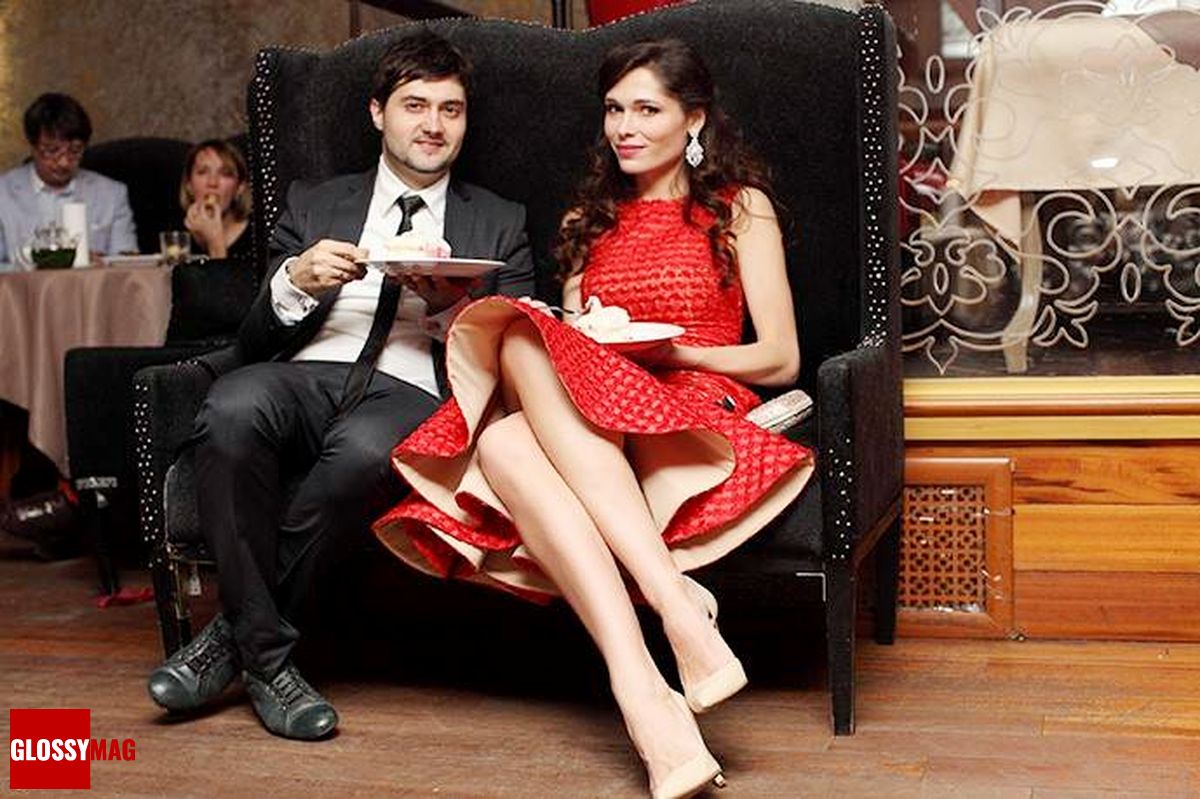 Виталий Бережнов — арт-директор EMPORIO CAFE, Полина Аскери на праздновании 2-летия Love2Beauty.ru в EMPORIO CAFE, 20 ноября 2014 г.