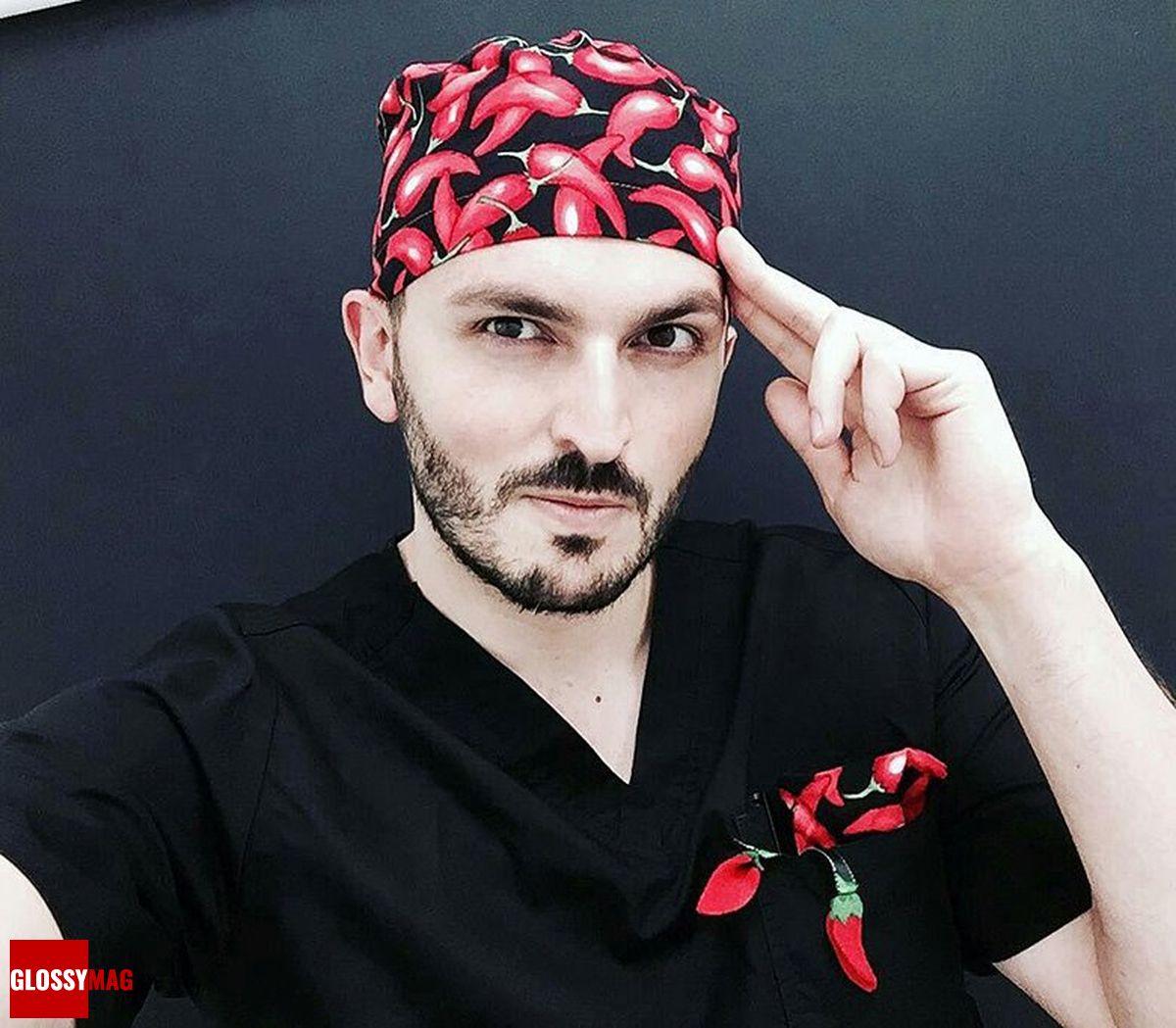 Георгий Чемянов: «Мой образ для новогодней ночи — черный костюм и белая рубашка „а-ля Джеймс Бонд“», фото 2 Интервью с Георгием Чемяновым, пластическим хирургом, фото 2