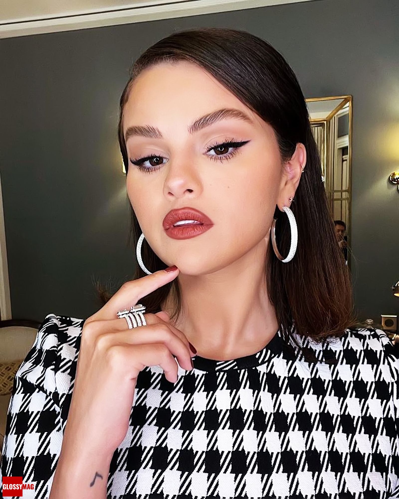 Селена Гомес прибыла во флагманский магазин Sephora в Париже, фото 4 Селена Гомес прибыла во флагманский магазин Sephora в Париже, 8 июля 2022 г., фото 4