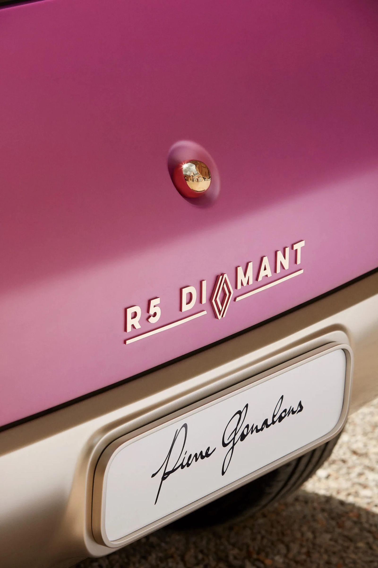 Электромобиль Renault 5 Diamant создан Пьером Гоналоном, фото 6 Электромобиль Renault 5 Diamant, фото 6