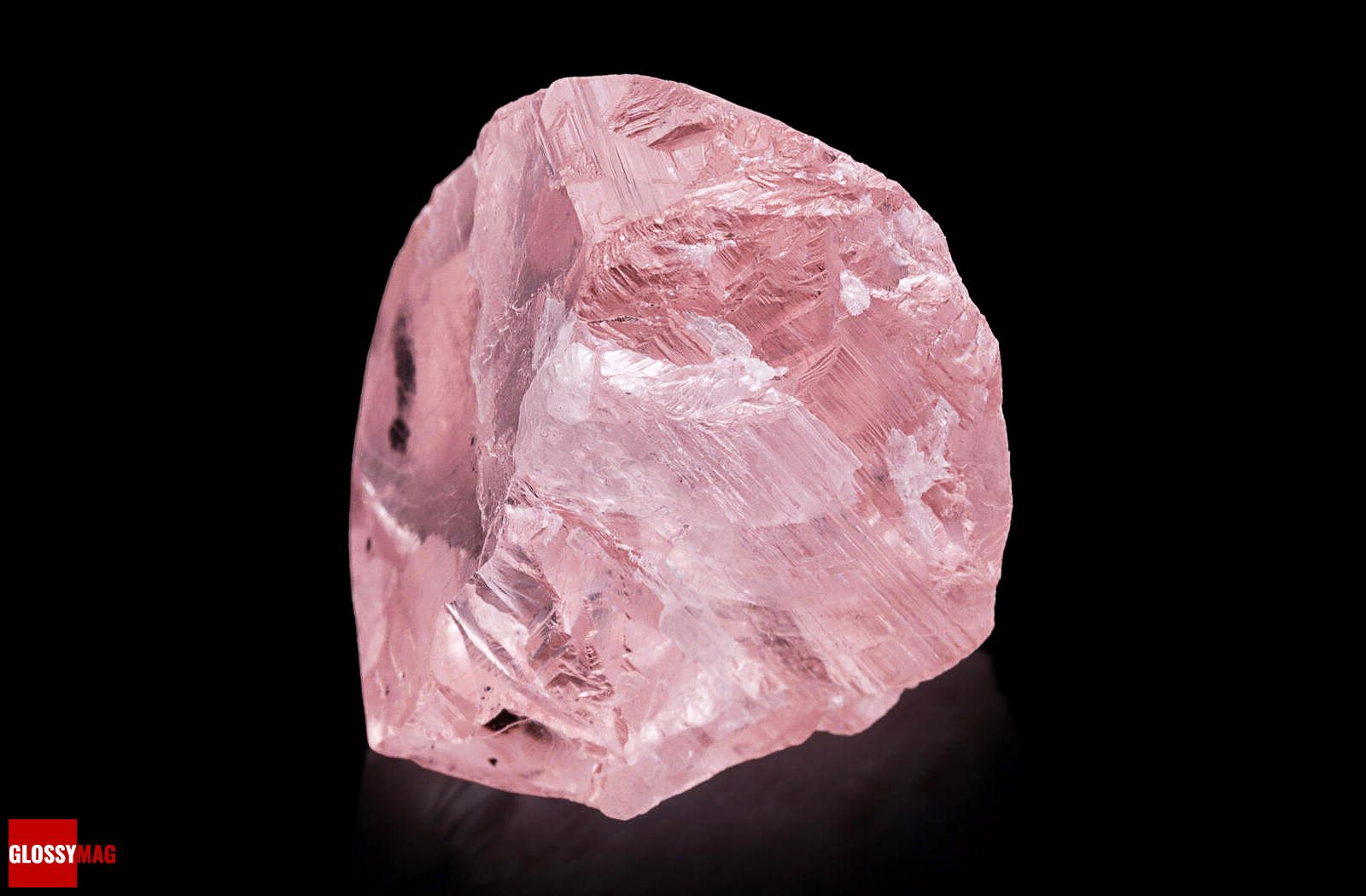 Бриллиант The Williamson Pink Star розовый бриллиант The Williamson Pink Star