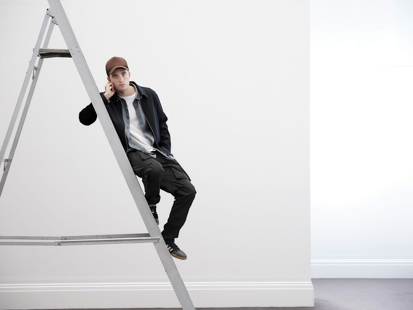 Sotheby's и британский актер Роберт Паттинсон анонсировали аукцион Contemporary Curated, фото 2 Sotheby's и Роберт Паттинсон анонсировали аукцион Contemporary Curated, фото 2