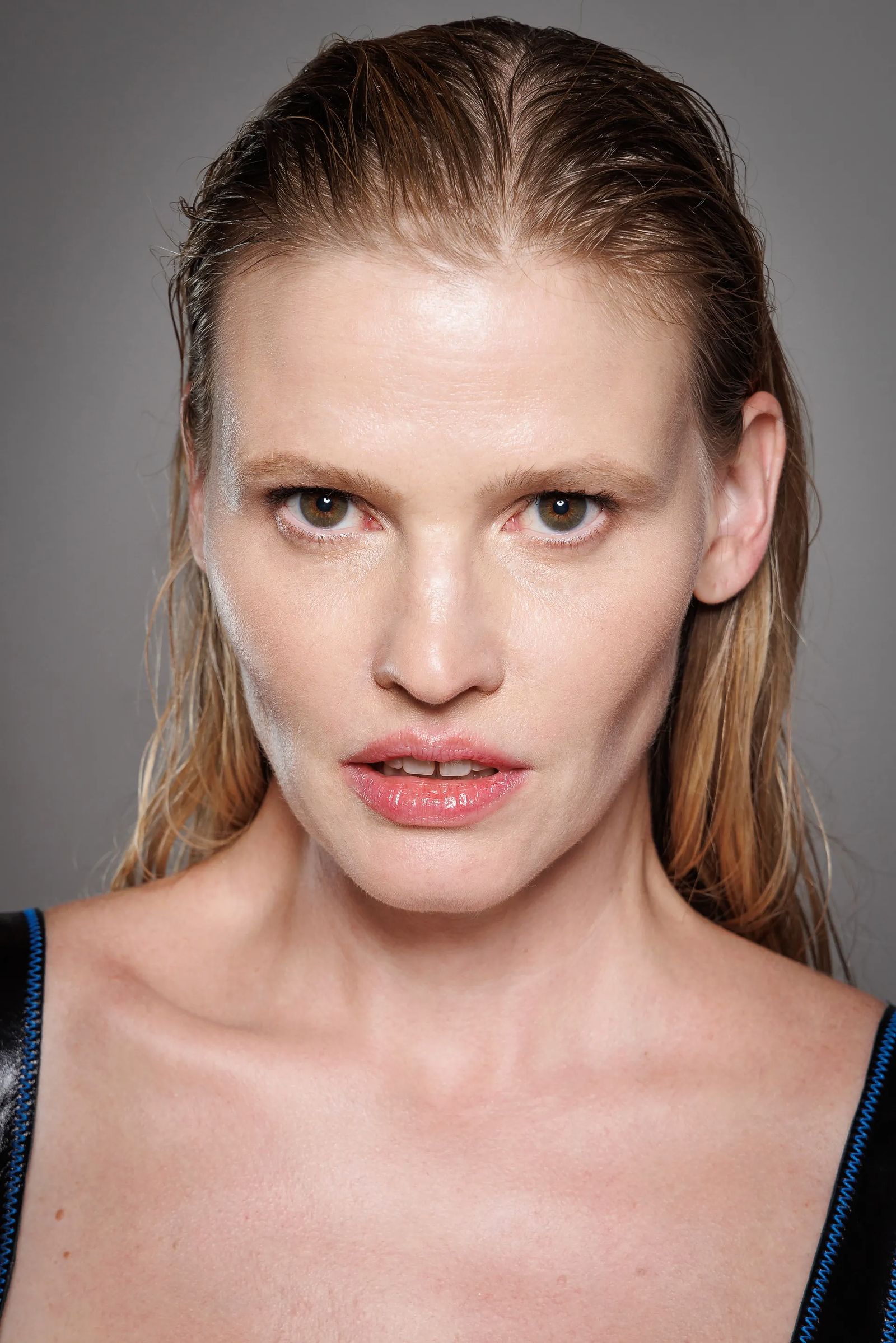 Теплый розовый нюд: Marni Spring 2023 Ready-to-Wear