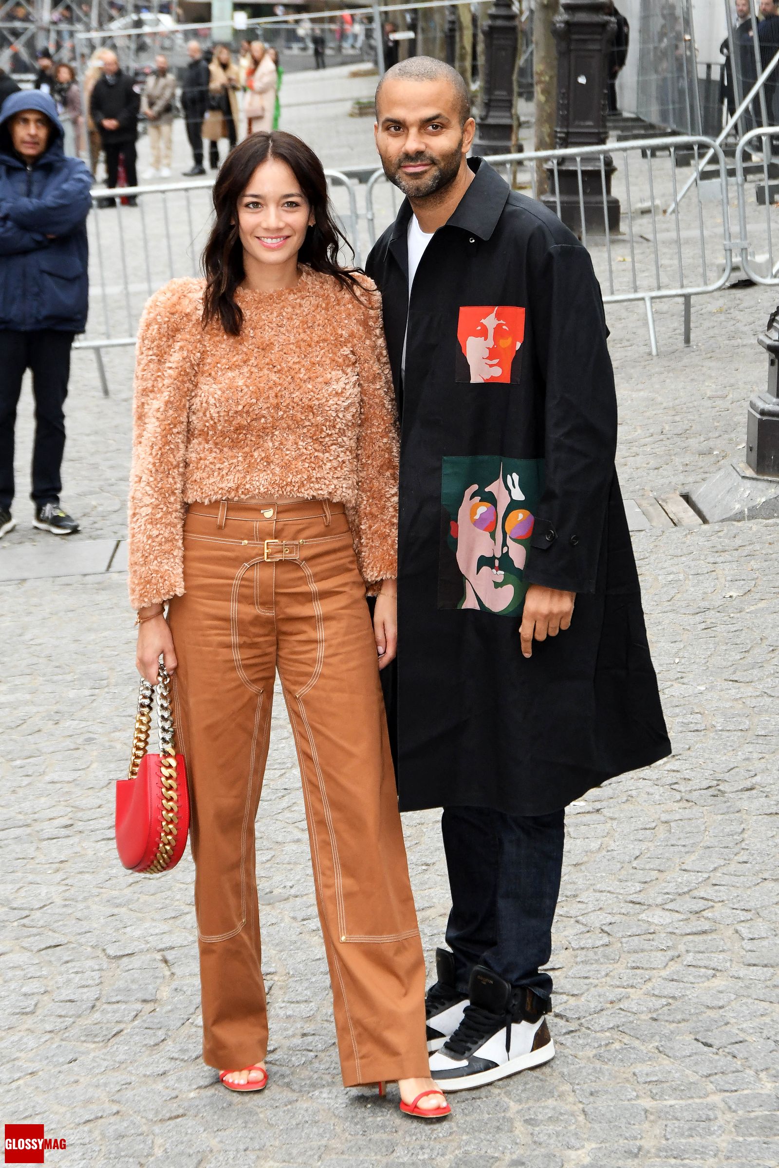 Ализе Лим и Тони Паркер на шоу Stella MCcartney Womenswear весна-лето 2023 в рамках Недели моды в Париже Ализе Лим и Тони Паркер на шоу Stella MCcartney Womenswear весна-лето 2023 в рамках Недели моды в Париже, 3 октября 2022 г.