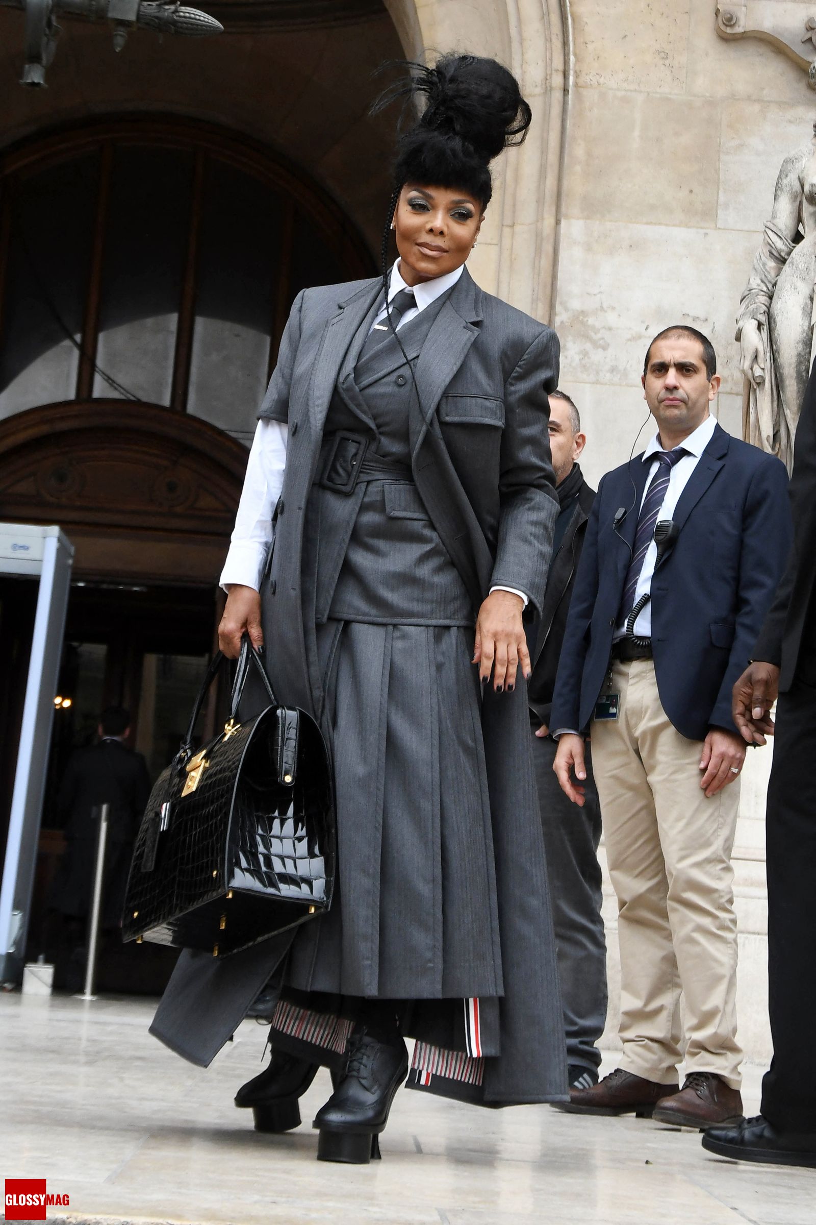 Джанет Джексон на шоу Thom Browne Womenswear весна-лето 2023 в рамках Недели моды в Париже, фото 1 Джанет Джексон на шоу Thom Browne Womenswear весна-лето 2023 в рамках Недели моды в Париже, 3 октября 2022 г., фото 1