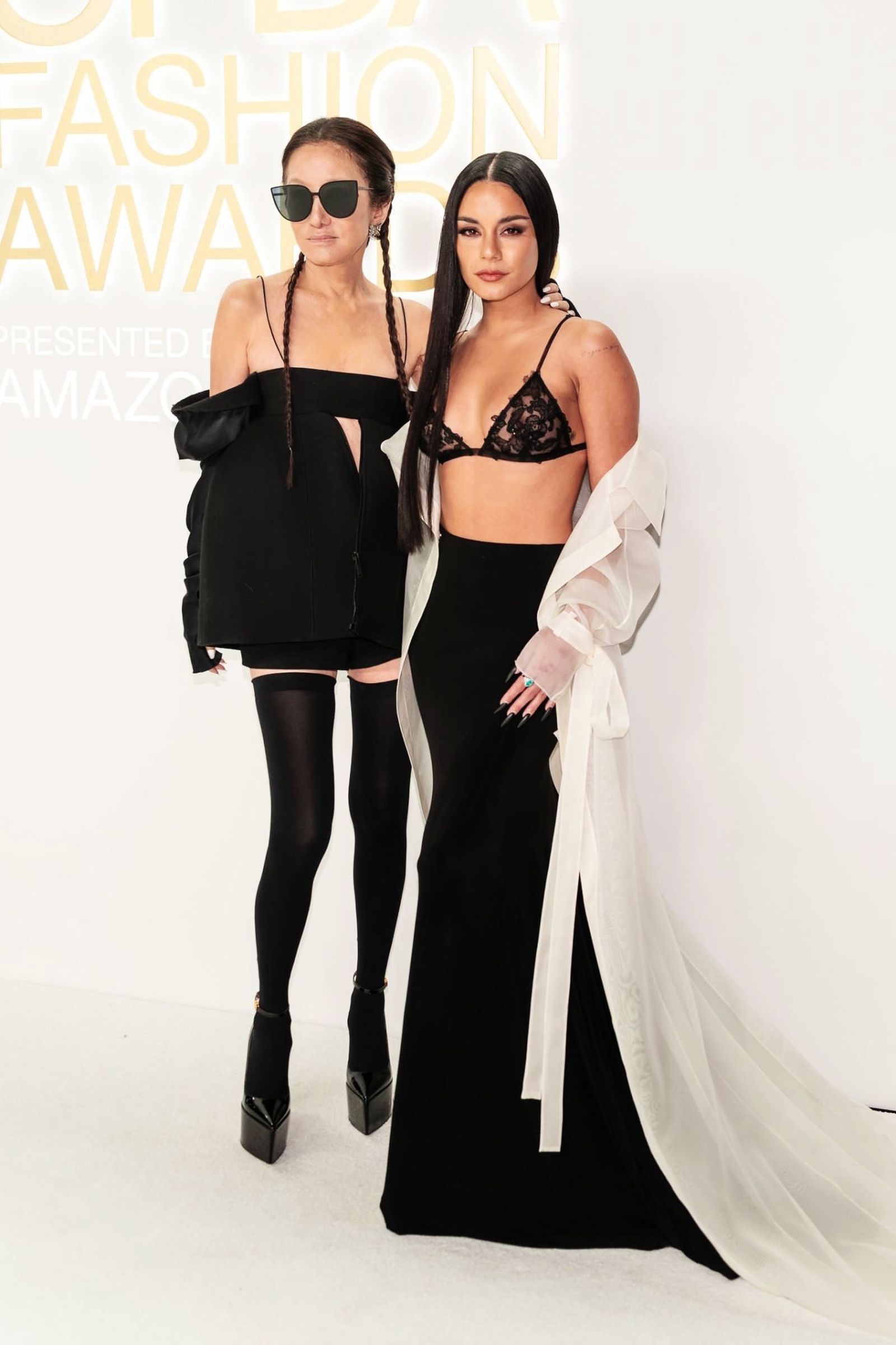 Вера Вонг, Ванесса Хадженс на церемонии CFDA Awards 2022 Вера Вонг, Ванесса Хадженс на церемонии CFDA Awards 2022 в Нью-Йорке, 7 ноября 2022 г.