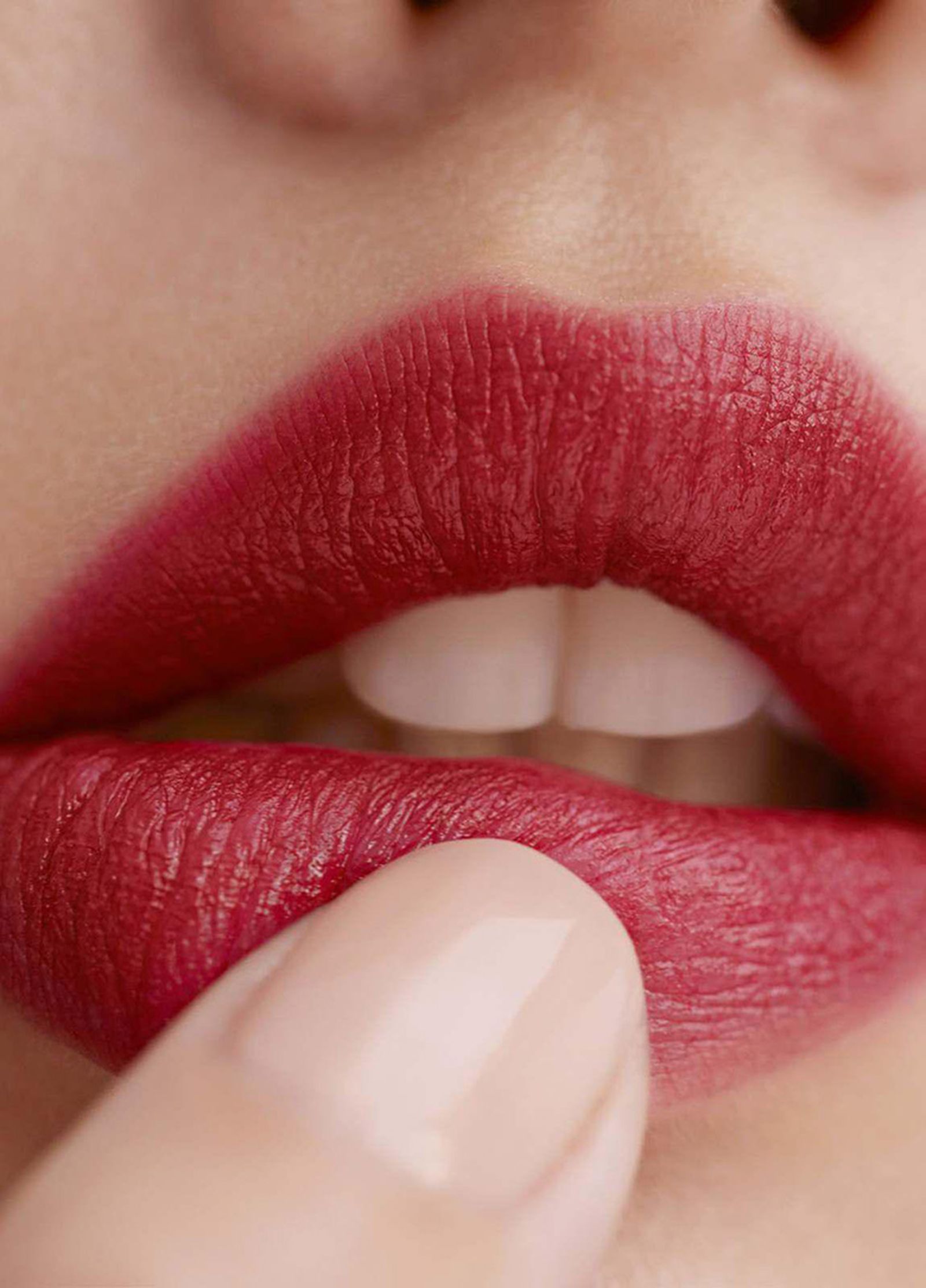 Аманда Сейфрид открывает помаду L’Absolu Rouge Intimatte от Lancôme, фото 3 Аманда Сейфрид открывает L’Absolu Rouge Intimatte от Lancôme, фото 3