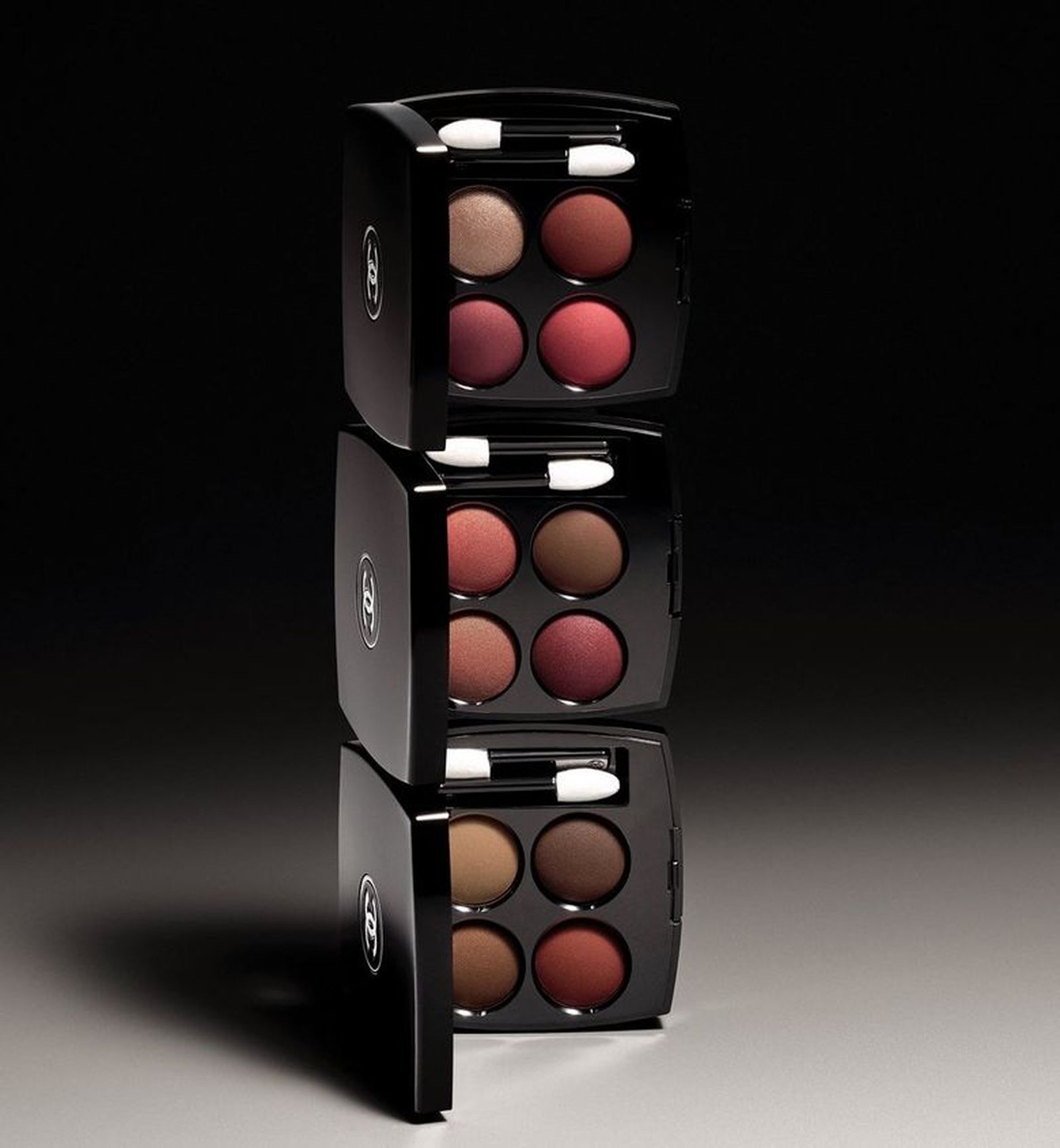 четырехцветные тени для век Les 4 Ombres: Candeur Et Expérience, Candeur et Provocation, Candeur et Seduction Chanel Chanel, четырехцветные тени для век Les 4 Ombres: Candeur Et Expérience, Candeur et Provocation, Candeur et Seduction