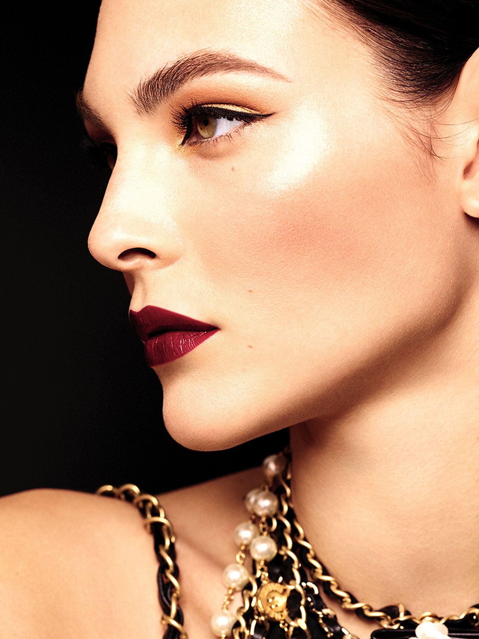 Праздничная коллекция макияжа Les Chaînes d’Or de Chanel, фото 6 Les Chaînes d’Or de Chanel, фото 6