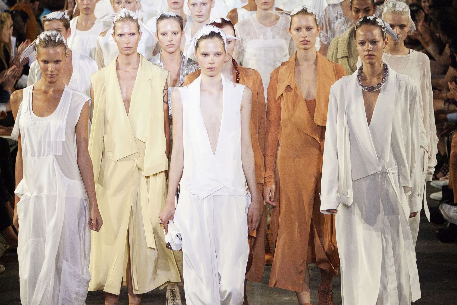 Шоу Alexander Wang в рамках Недели моды в Нью-Йорке весна-лето 2011 Шоу Alexander Wang в рамках Недели моды в Нью-Йорке весна-лето 2011, 11 сентября 2010 г.