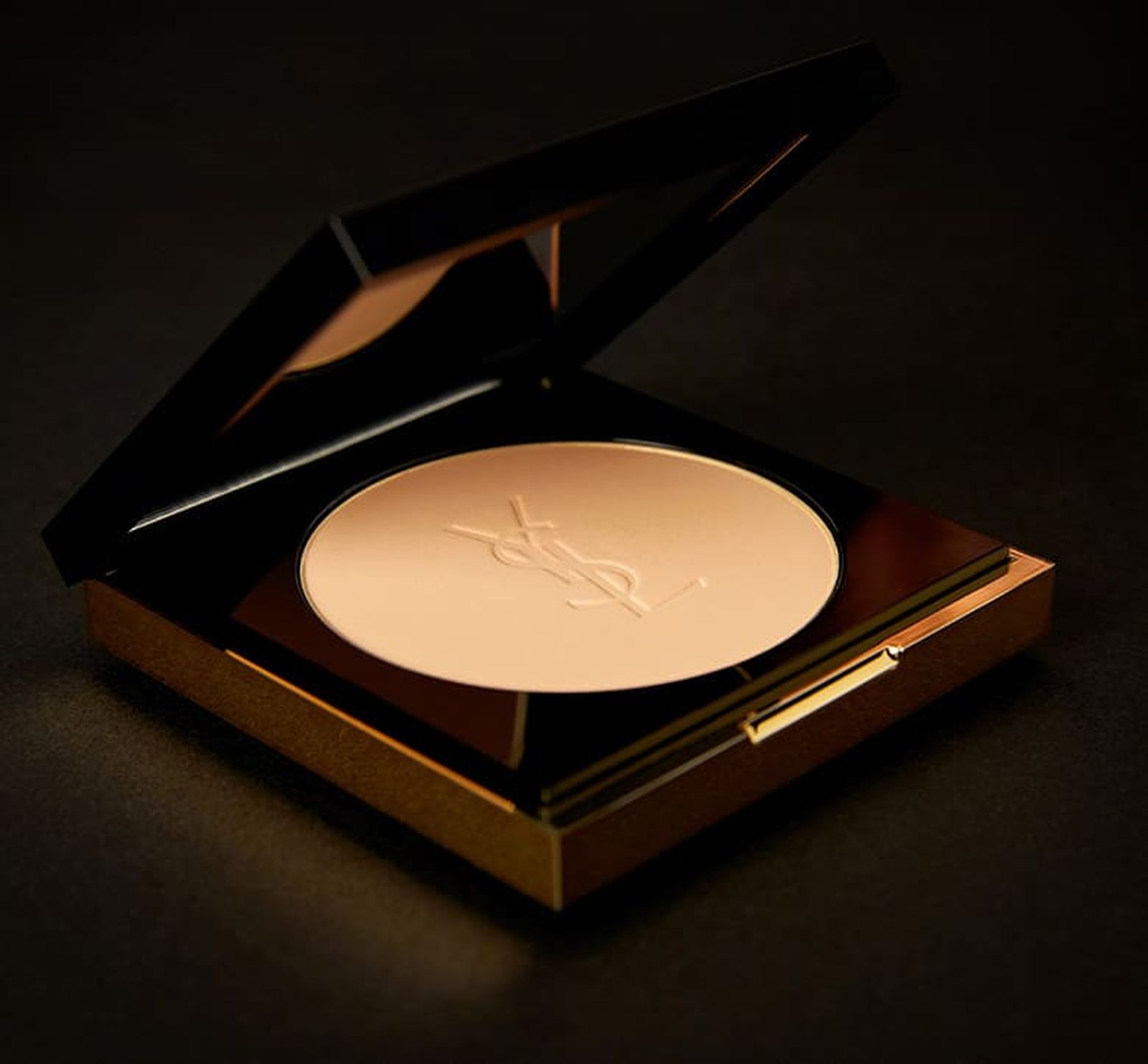 Yves Saint Laurent Beauté, фиксирующая пудра All Hours Setting powder