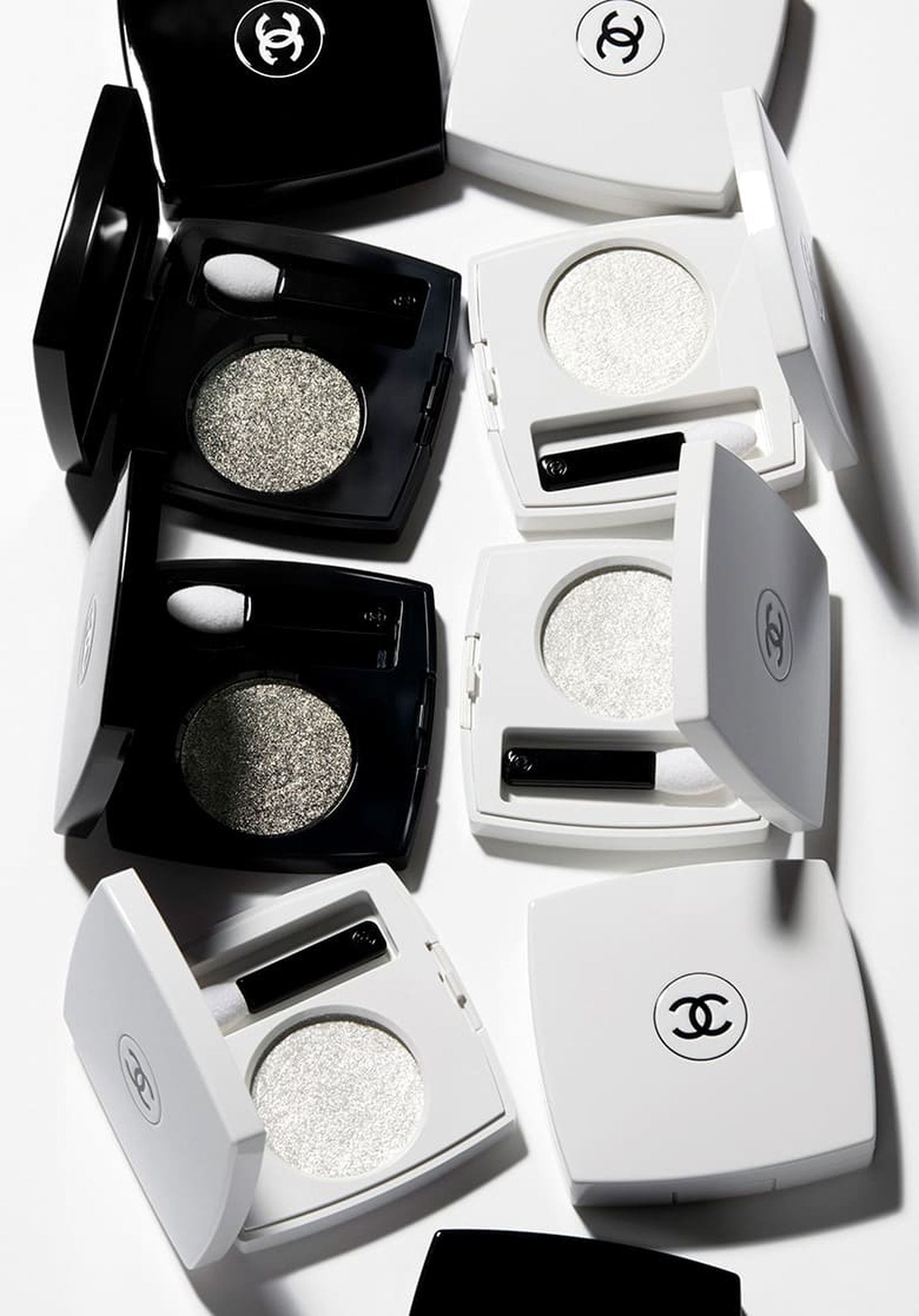 Chanel Ombre Première Top Coat, оттенки: Carte Blanche, Pénombre Chanel, мерцающие тени для век Ombre Première Top Coat, оттенки: Carte Blanche, Pénombre